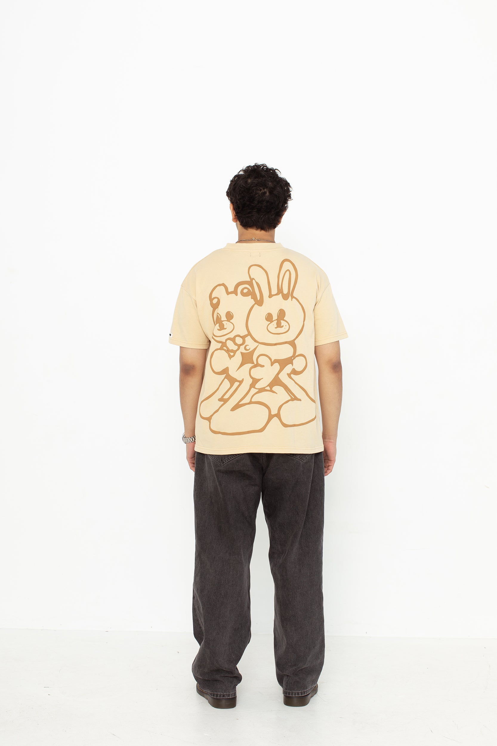 Beige oversized tee